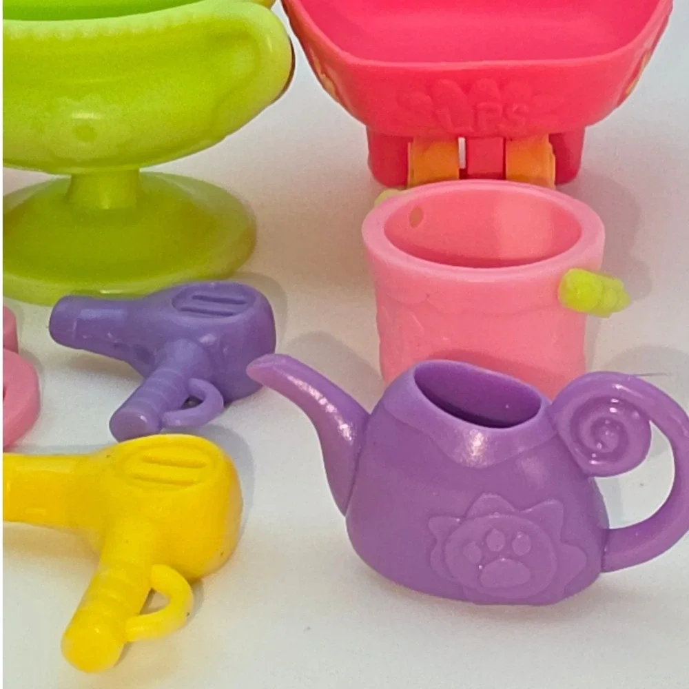Hasbro Littlest Pet Shop Accessory Lot OS Multi Fair 2006-2009 Mixed Pieces